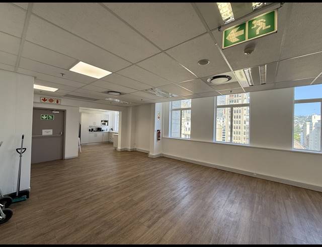 1,287M² OFFICE TO LET IN CAPE TOWN CITY CENTRE
